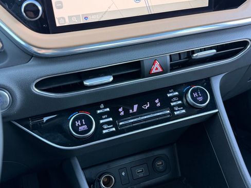 Used 2021 Hyundai Sonata Limited image 34