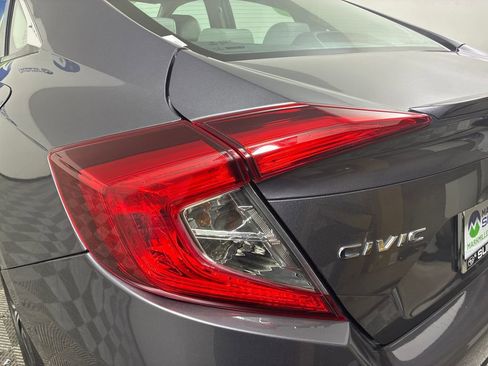 Used 2017 Honda Civic EX-T image 11