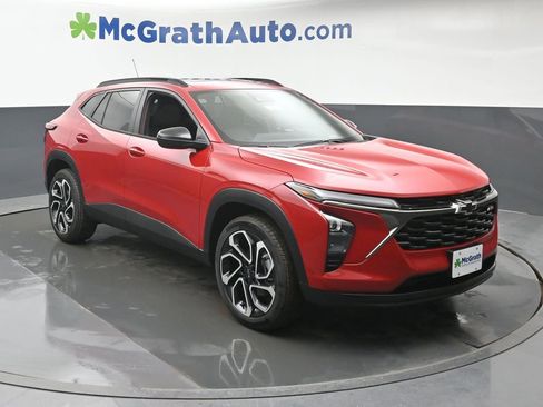 New 2026 Chevrolet Trax RS w/ Sunroof Package image 2