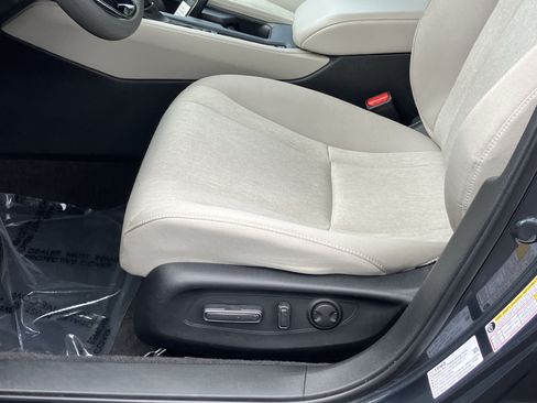 Certified 2024 Honda Accord EX image 17