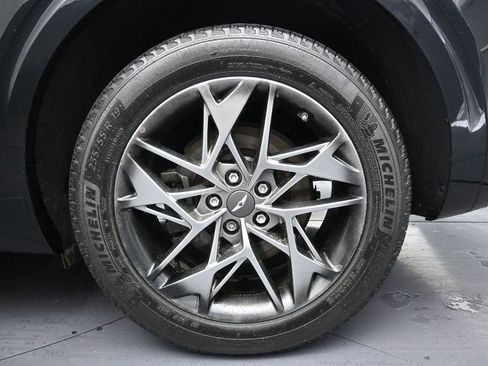 Used 2022 Genesis GV70 2.5T w/ Advanced Package image 10