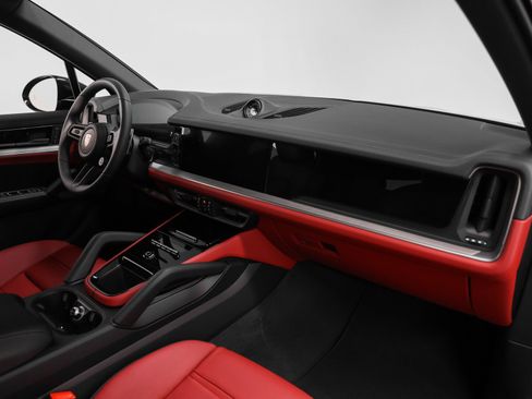 Certified 2026 Porsche Cayenne E-Hybrid AWD/4WD image 23