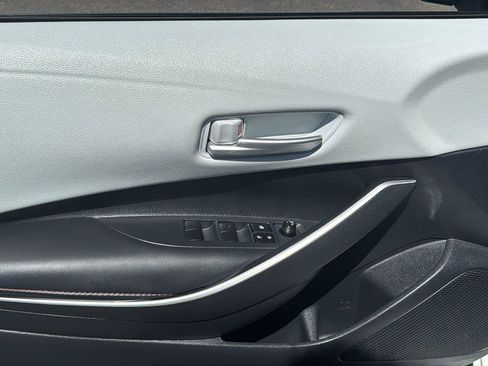 Used 2025 Toyota Corolla SE FWD image 13