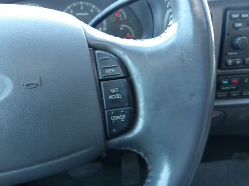 Used 2003 Ford F150 Lariat image 17