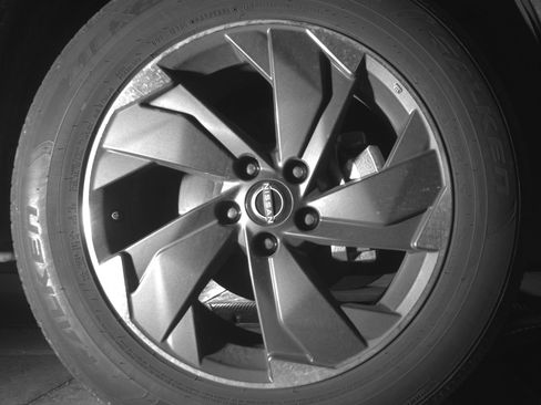 Used 2025 Nissan Rogue SV image 13