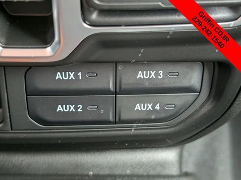 New 2026 Jeep Gladiator Sport AWD/4WD image 19