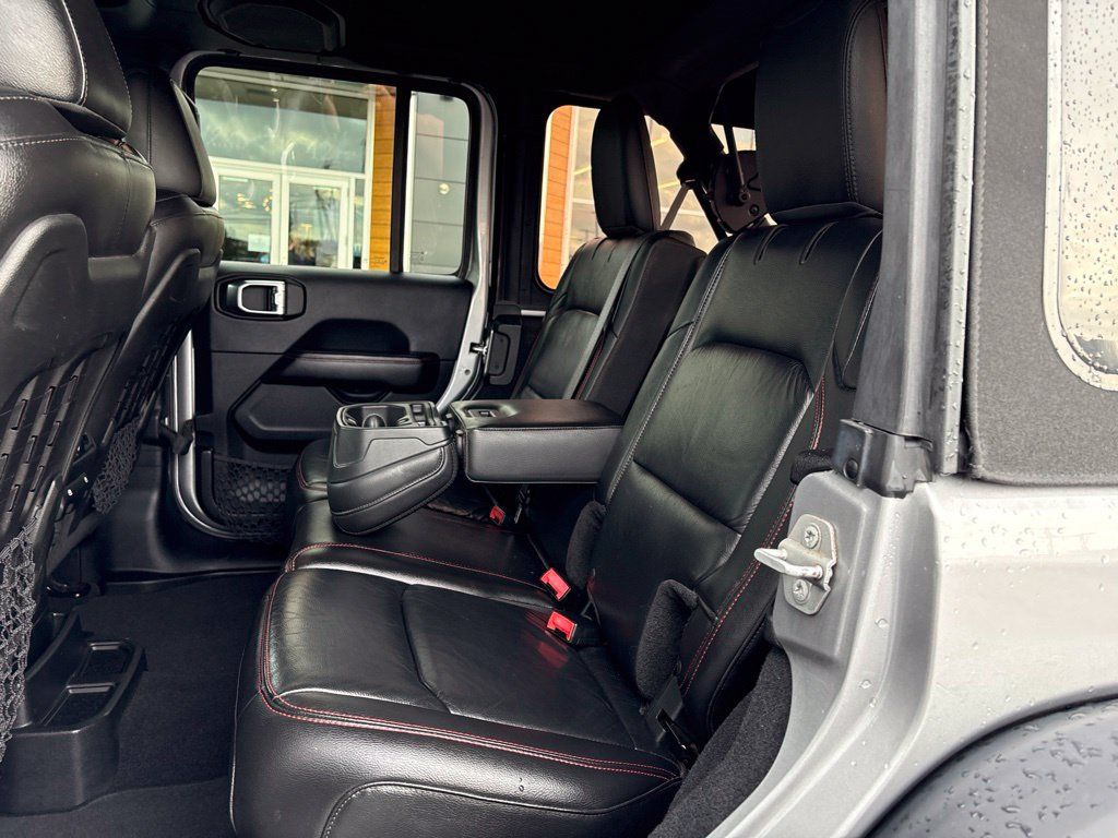 Used 2018 Jeep Wrangler Unlimited Rubicon AWD/4WD image 19