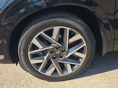 Used 2023 Hyundai Santa Fe Calligraphy image 6