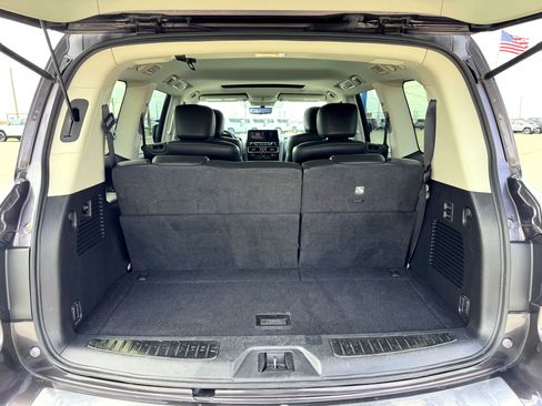 Used 2024 INFINITI QX80 Luxe image 8