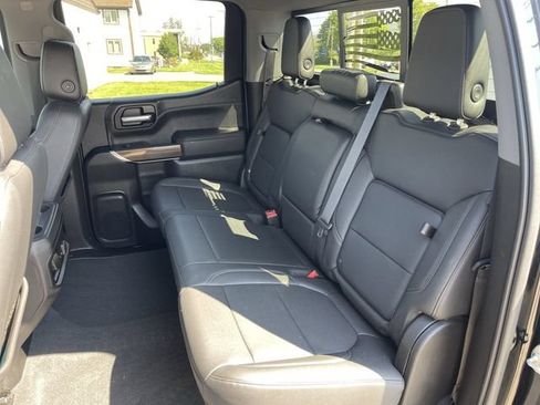 Used 2021 Chevrolet Silverado 1500 LT Trail Boss w/ Convenience Package II AWD/4WD image 21