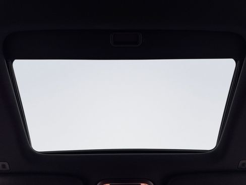 Used 2018 Dodge Durango R/T w/ Technology Group image 20