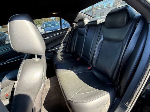Used 2014 Chrysler 300 C RWD image 26