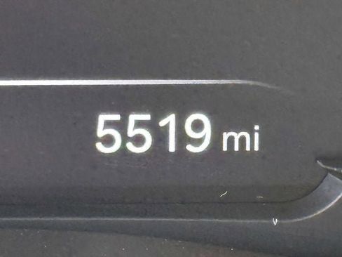 Used 2025 Genesis GV70 3.5T Sport image 35