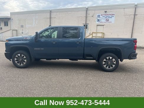 Used 2025 Chevrolet Silverado 2500 Custom w/ Custom Value Package AWD/4WD image 1