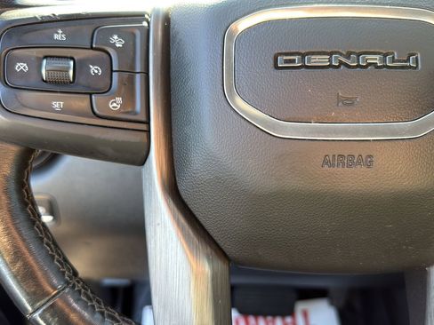 Used 2021 GMC Sierra 2500 Denali w/ Denali Ultimate Package AWD/4WD image 16