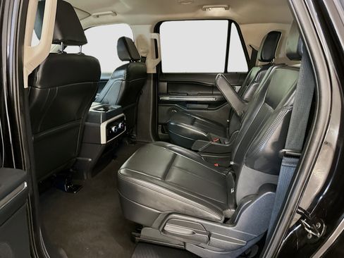 Used 2024 Ford Expedition Max XLT image 29