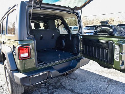 Certified 2022 Jeep Wrangler Unlimited Sport image 13