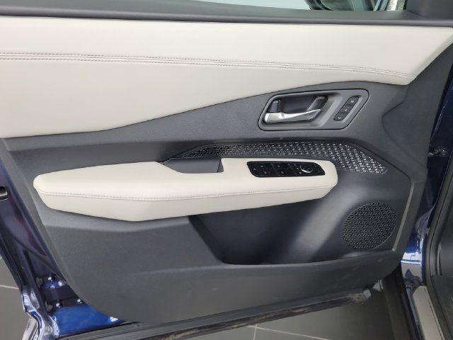 Used 2024 Nissan Ariya AWD image 8