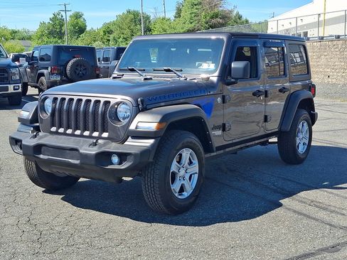 Used 2021 Jeep Wrangler Unlimited Sport AWD/4WD image 3