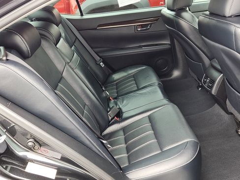 Used 2017 Lexus ES 350 w/ Luxury Package FWD image 27