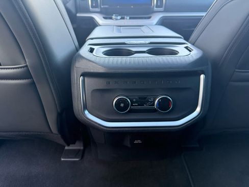 Certified 2025 Ford Expedition Active AWD/4WD image 13