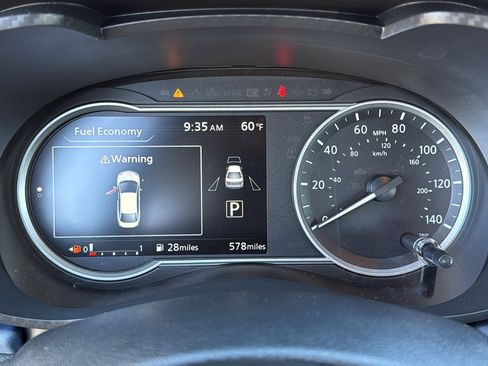 Certified 2025 Nissan Versa SV w/ Trunk Package FWD image 8