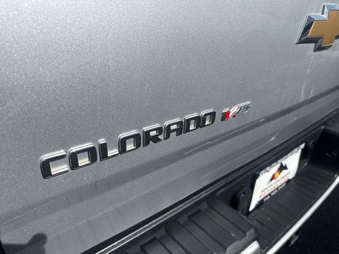 Used 2018 Chevrolet Colorado LT w/ LT Convenience Package AWD/4WD image 12