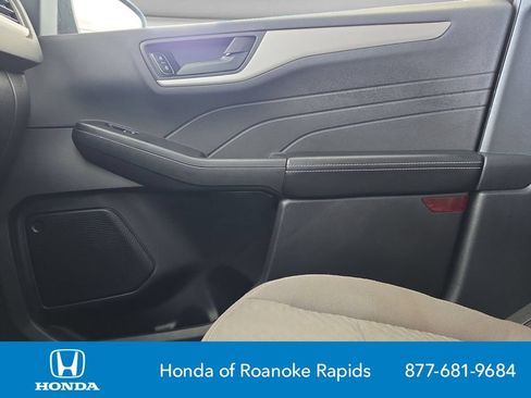 Used 2022 Ford Escape SE w/ Convenience Package FWD image 27