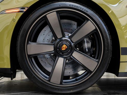 Used 2026 Porsche 911 GTS image 10