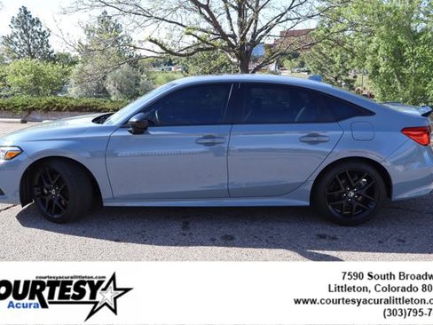 Used 2024 Honda Civic Si image 3