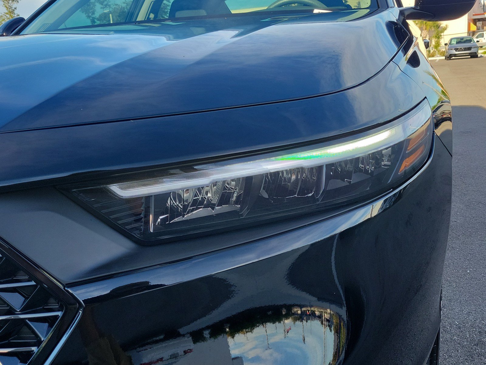 Used 2023 Honda Accord EX image 10