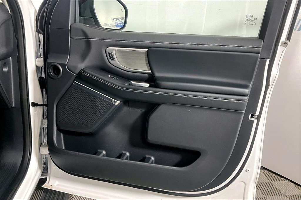 Certified 2025 Ford Expedition Max Platinum AWD/4WD image 19