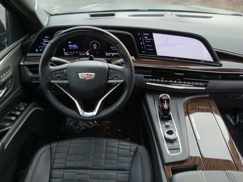 Used 2024 Cadillac Escalade Sport Platinum w/ LPO, ONYX Package image 13