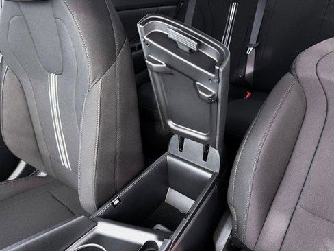 New 2026 Hyundai Elantra Sport FWD image 18