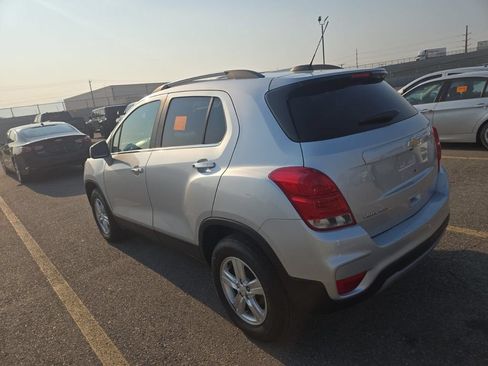Used 2019 Chevrolet Trax LT w/ LT Convenience Package AWD/4WD image 6