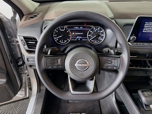 Used 2023 Nissan Rogue SV AWD/4WD image 12