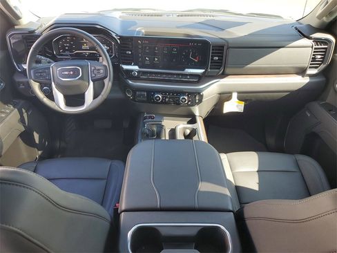 Used 2025 GMC Sierra 1500 SLT w/ SLT Premium Package image 11