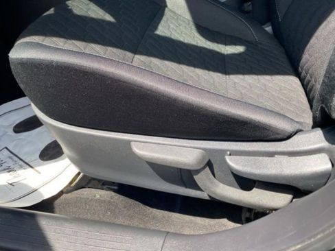 Used 2023 Nissan Kicks SV FWD image 12