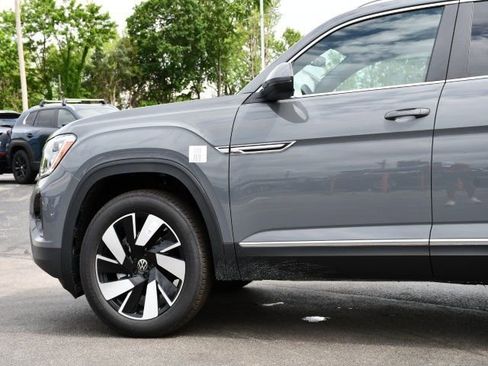 New 2025 Volkswagen Atlas Cross Sport SEL AWD/4WD image 12