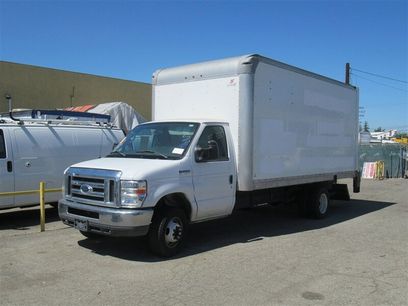 Used 2019 Ford E-450 and Econoline 450 Super Duty w/ Power Windows & Locks Group
