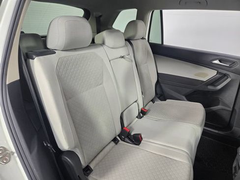Used 2021 Volkswagen Tiguan S FWD image 19