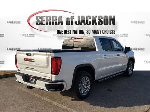 Used 2022 GMC Sierra 1500 Denali image 8