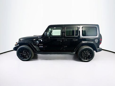 Used 2023 Jeep Wrangler Sahara w/ Cold Weather Group AWD/4WD image 4