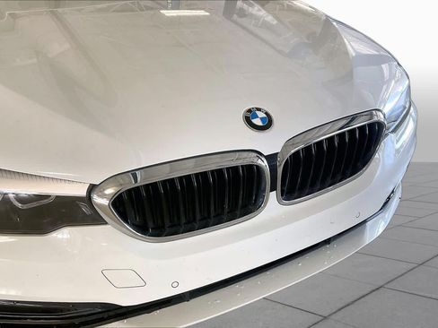 Used 2018 BMW 530i RWD image 30