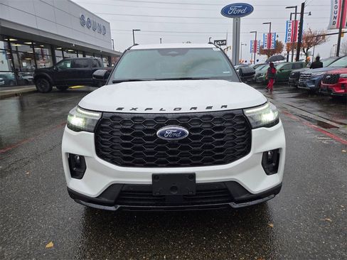 New 2026 Ford Explorer ST-Line w/ ST-Line Street Pack image 2