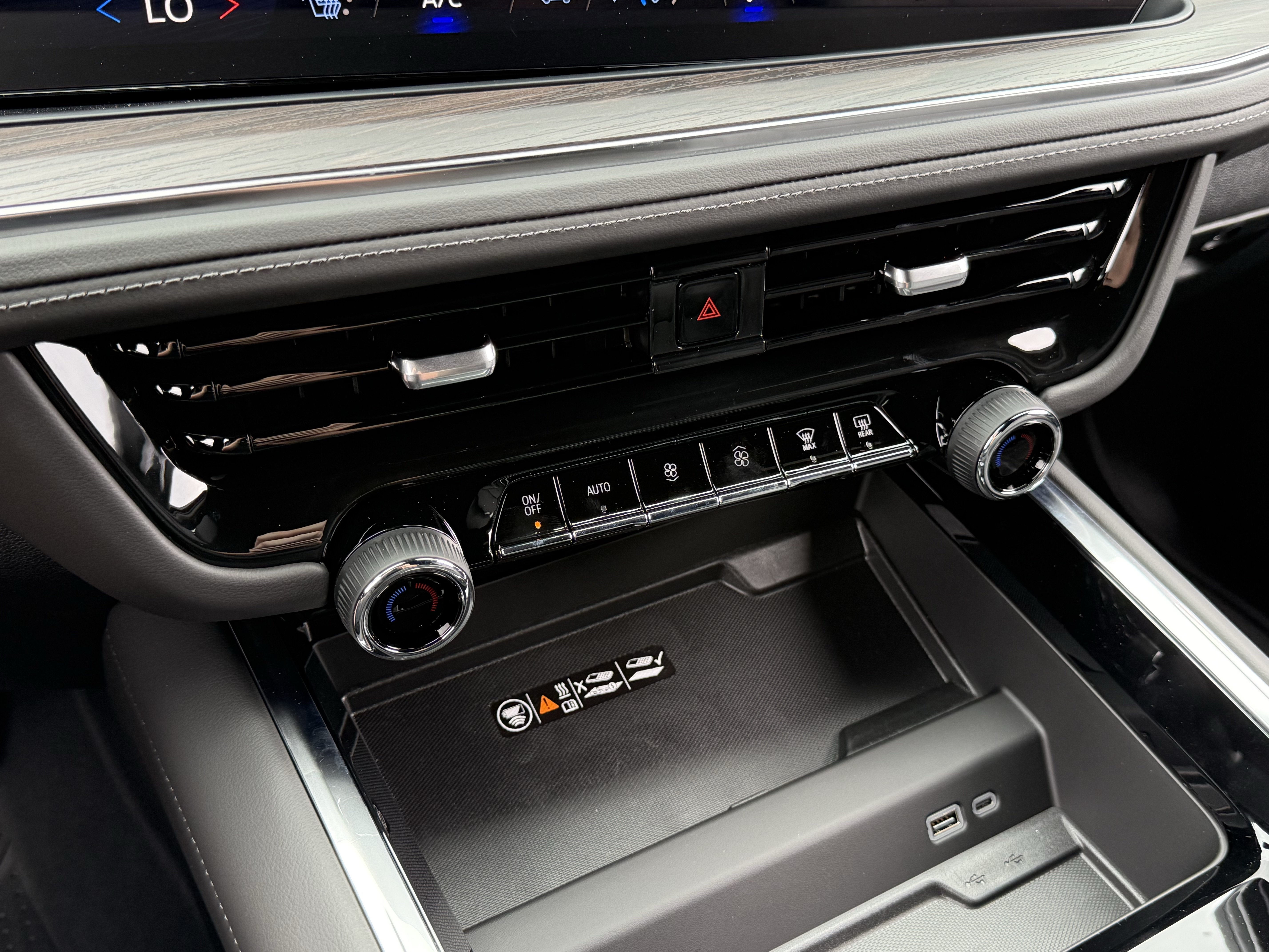 New 2027 Chevrolet Tahoe LT w/ Comfort Package RWD image 28
