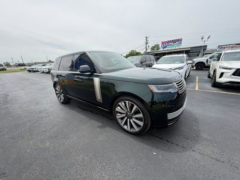 Used 2026 Land Rover Range Rover SV AWD/4WD image 1