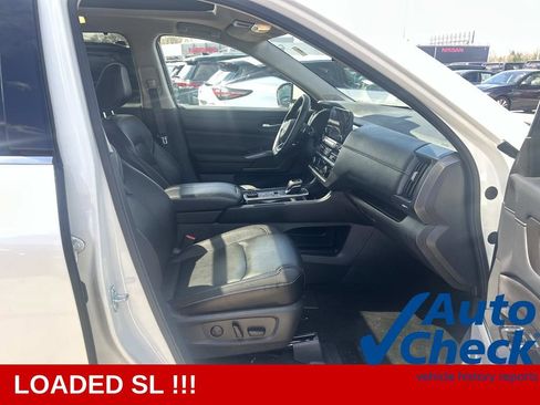 Certified 2023 Nissan Pathfinder SL w/ SL Premium Package AWD/4WD image 20