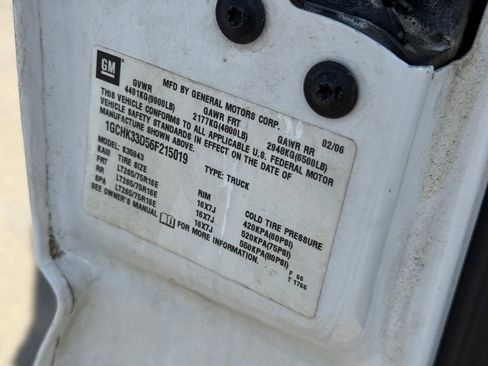 Used 2006 Chevrolet Silverado 3500 LT w/ Heavy-Duty Power Package image 11