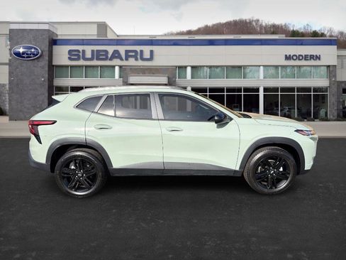 Used 2025 Chevrolet Trax ACTIV w/ Driver Confidence Package image 4